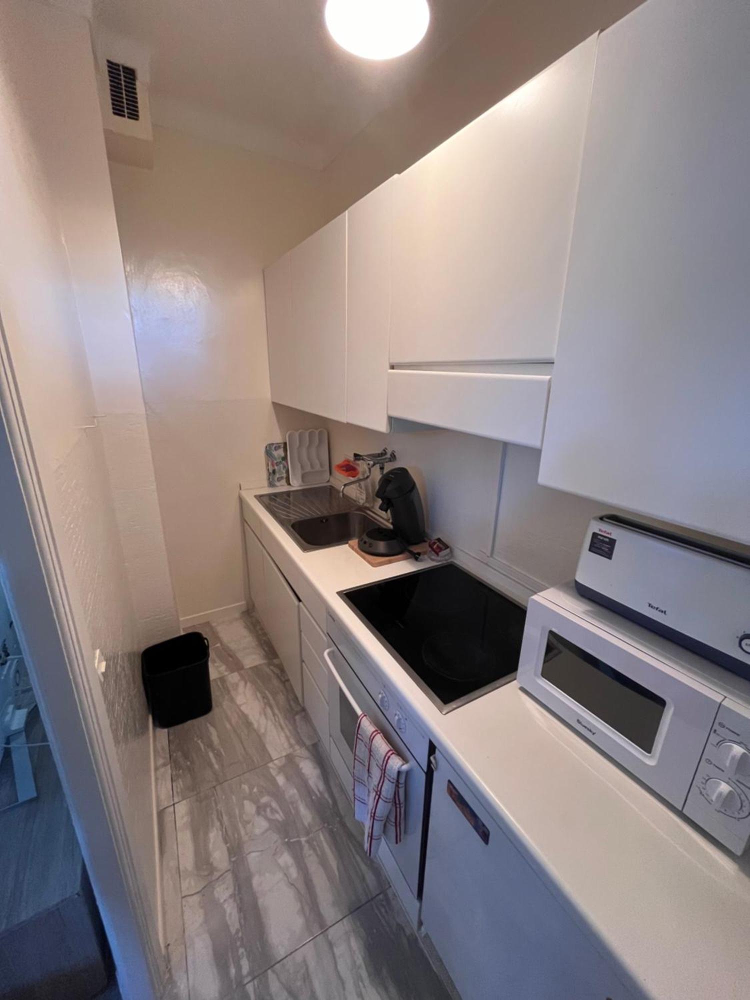 Studio calme à deux pas de la mer avec jardin et parking privé Beaulieu-sur-Mer Extérieur photo