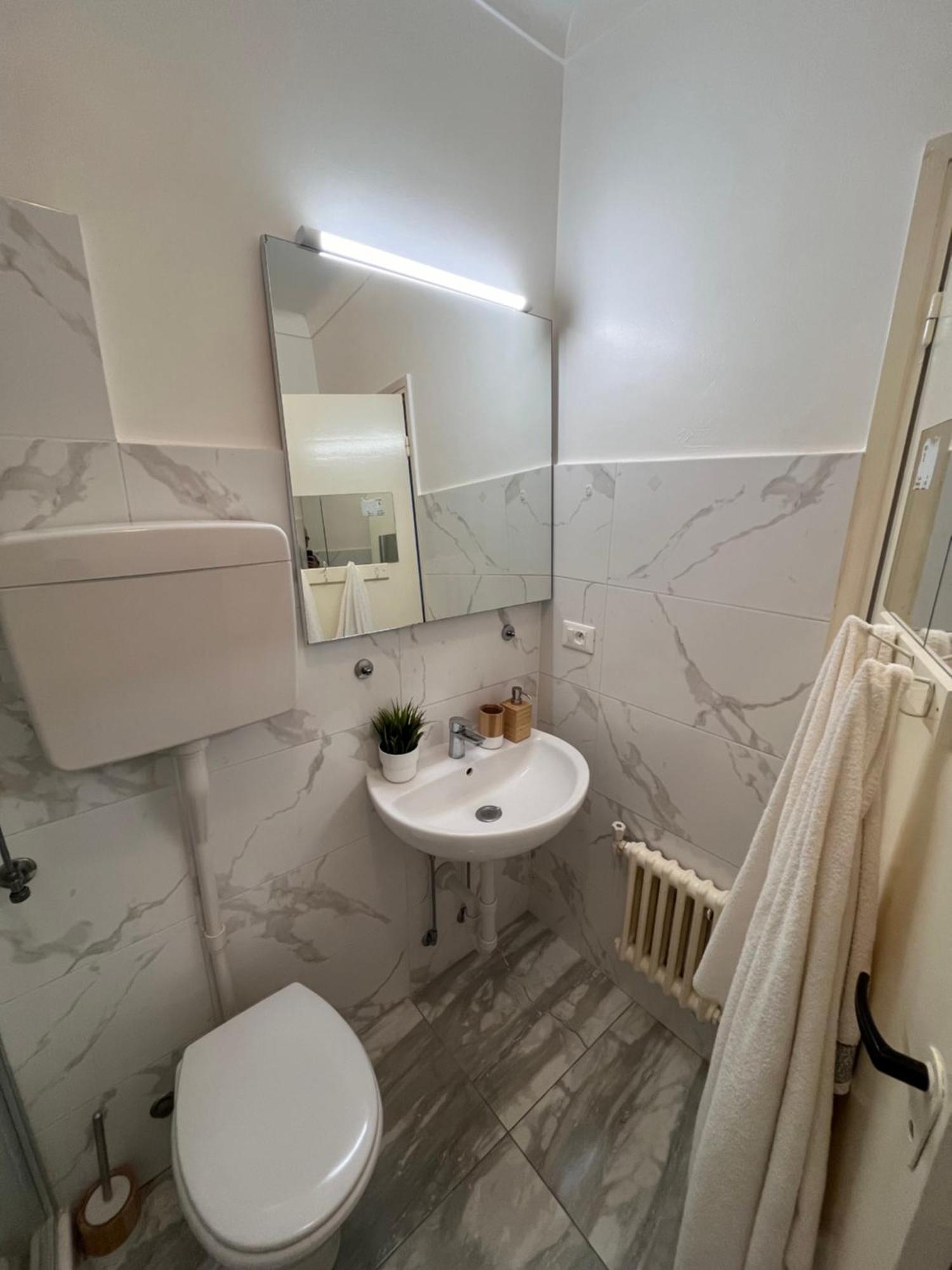 Studio calme à deux pas de la mer avec jardin et parking privé Beaulieu-sur-Mer Extérieur photo